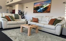 Apartment 01